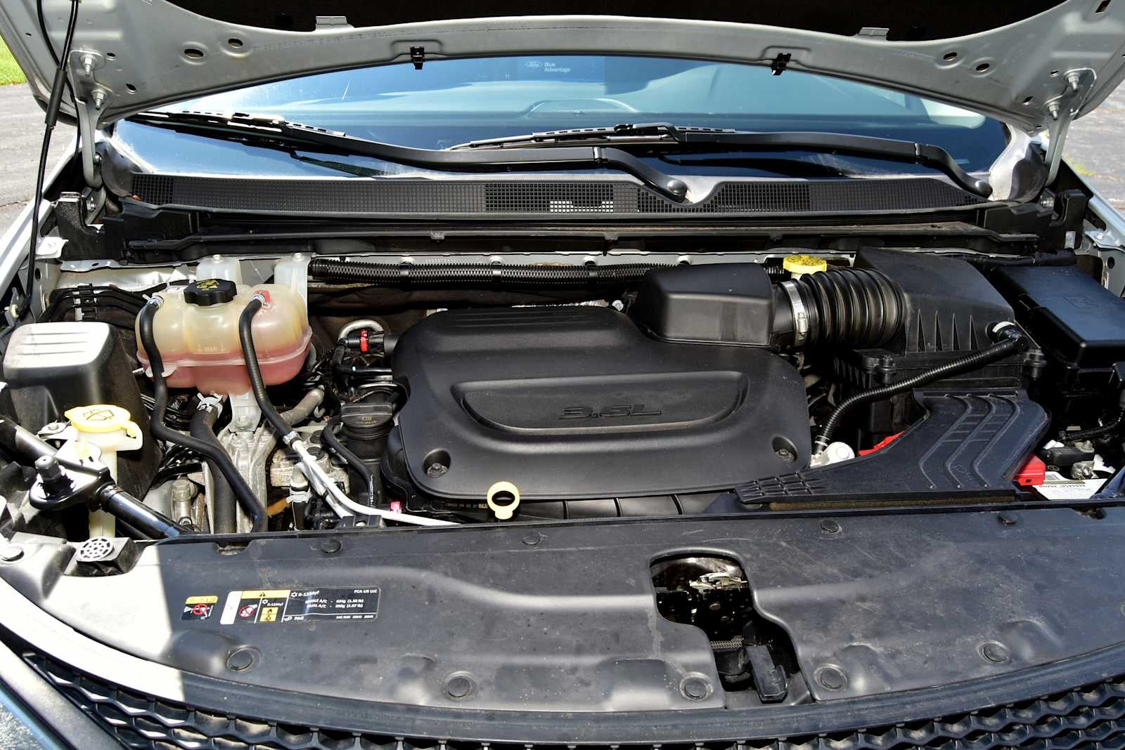 2022 Chrysler Voyager LX