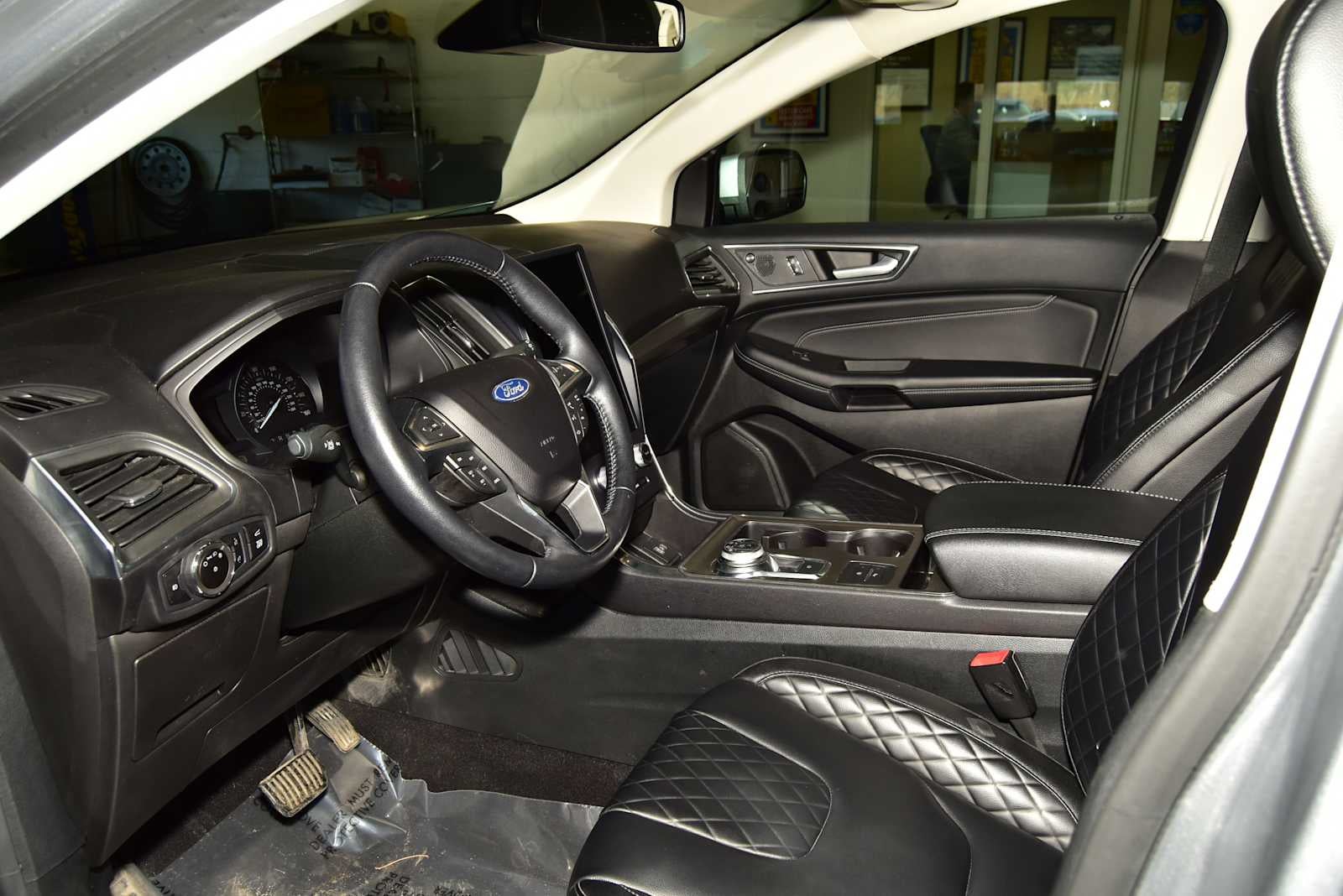2023 Ford Edge Titanium