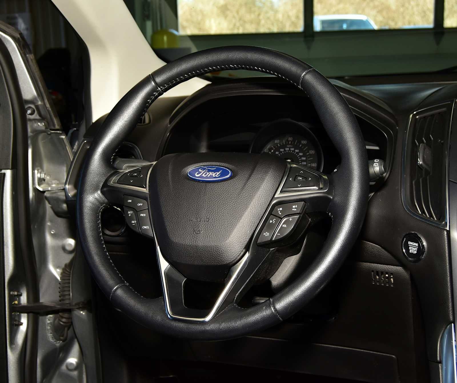 2023 Ford Edge Titanium