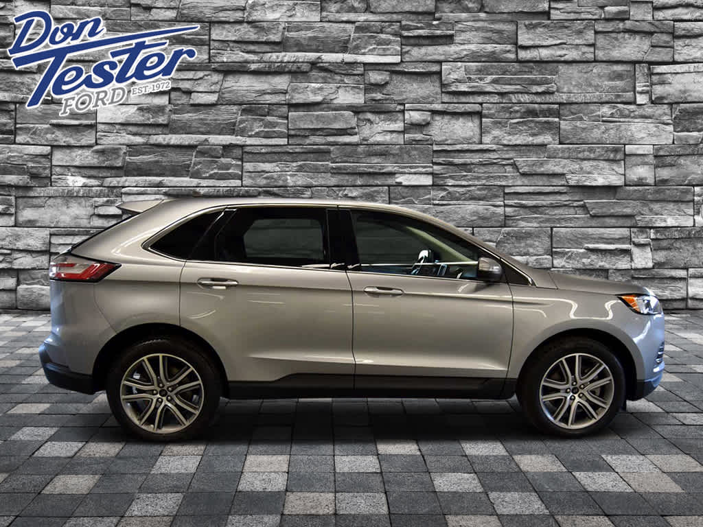 2023 Ford Edge Titanium