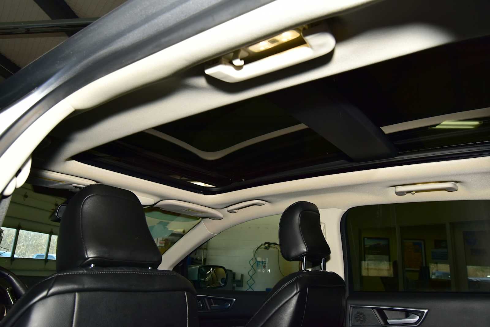 2023 Ford Edge Titanium
