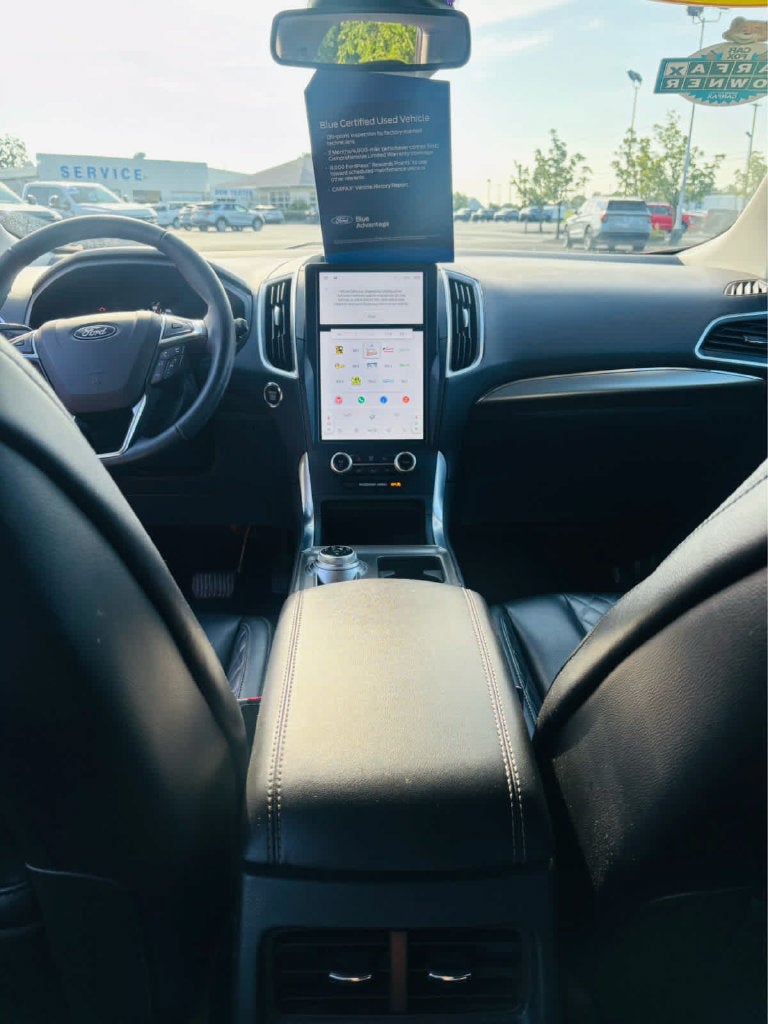 2023 Ford Edge Titanium