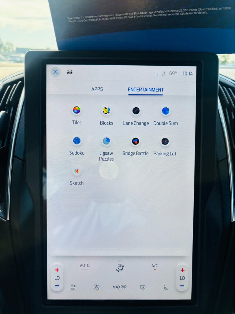 2023 Ford Edge Titanium