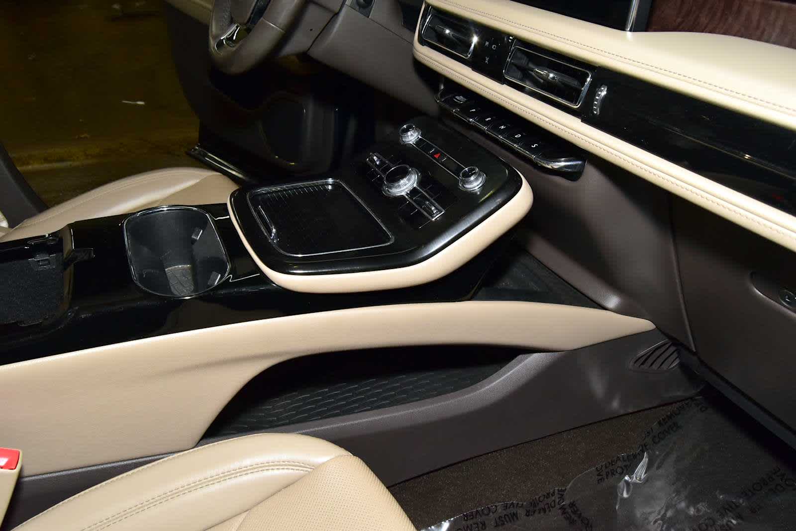 2021 Lincoln Nautilus Reserve