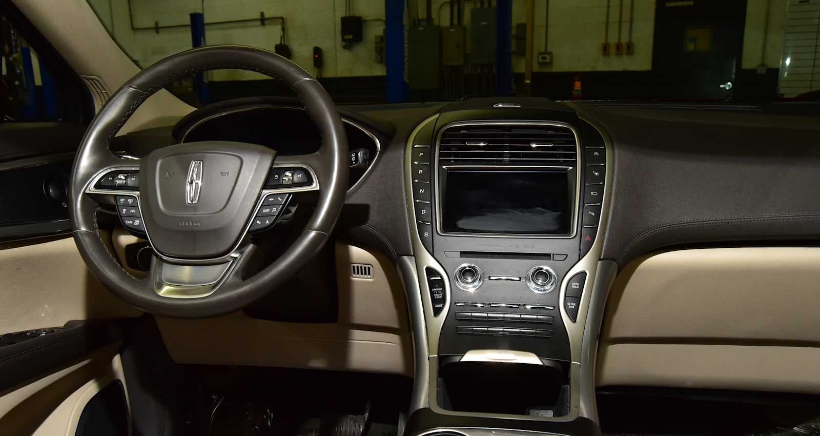 2020 Lincoln Nautilus Reserve