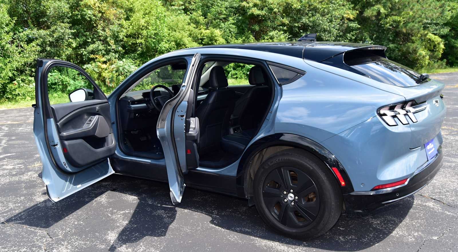 2023 Ford Mustang Mach-E California Route 1