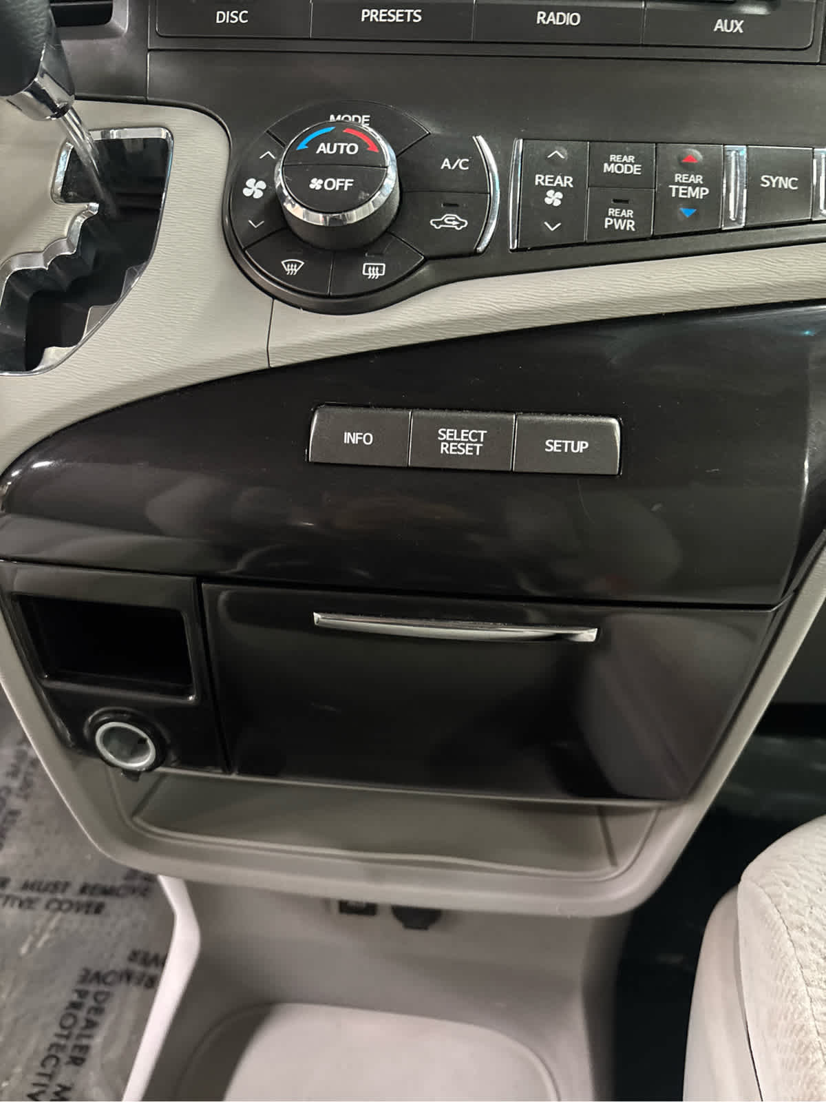 2014 Toyota Sienna LE